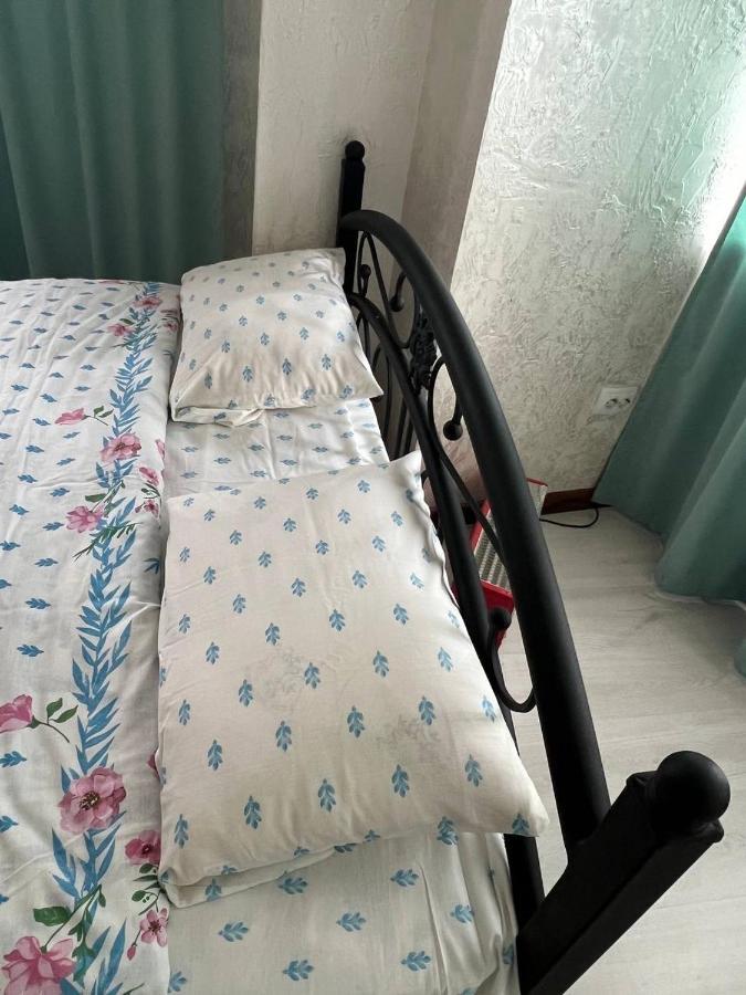 2-Room Apartment Mossovet Bisjkek Eksteriør bilde